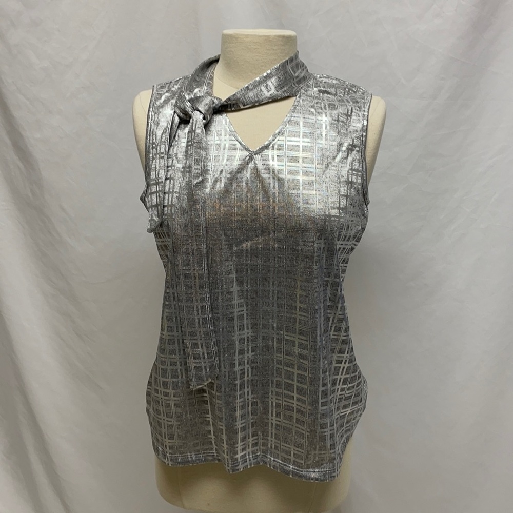 By Design Silver Sleeveless Dress Shirt With Scarf